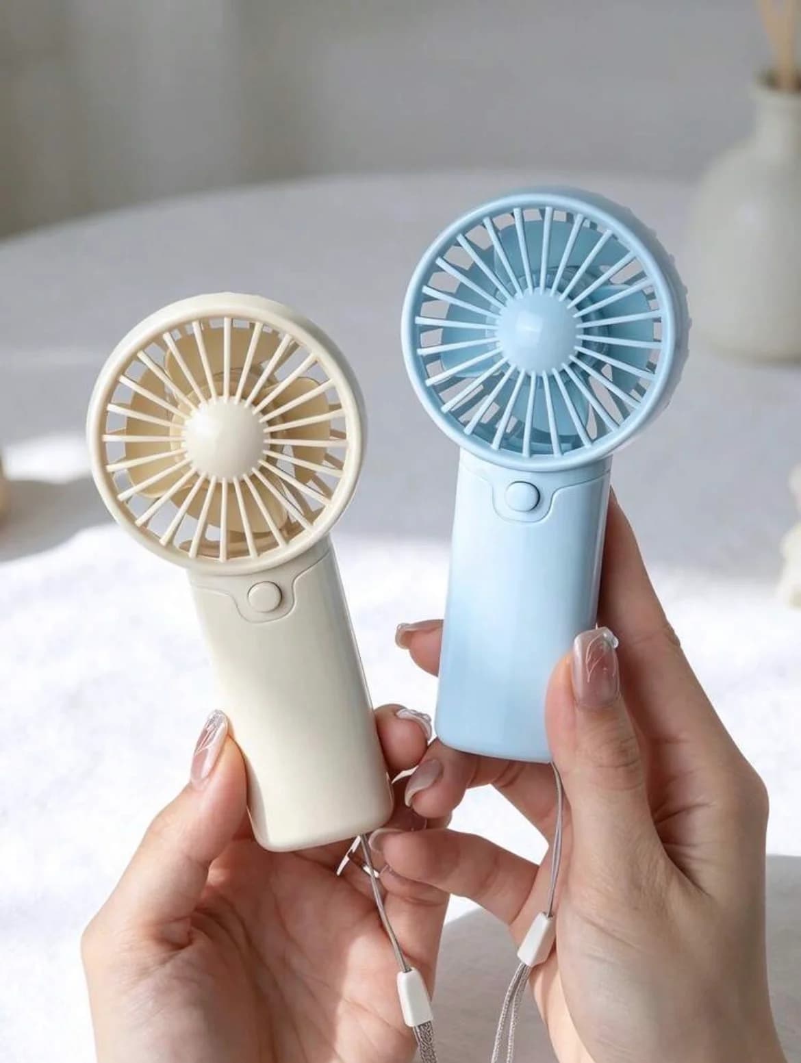 Battery powered Mini Fan
